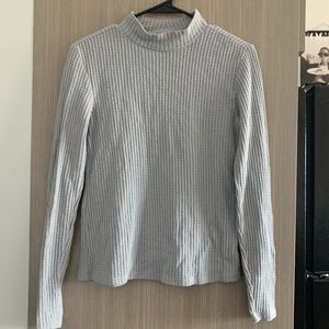 Falls Creek grey turtleneck size M